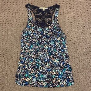 Multi-colored layered tank top with back cut out